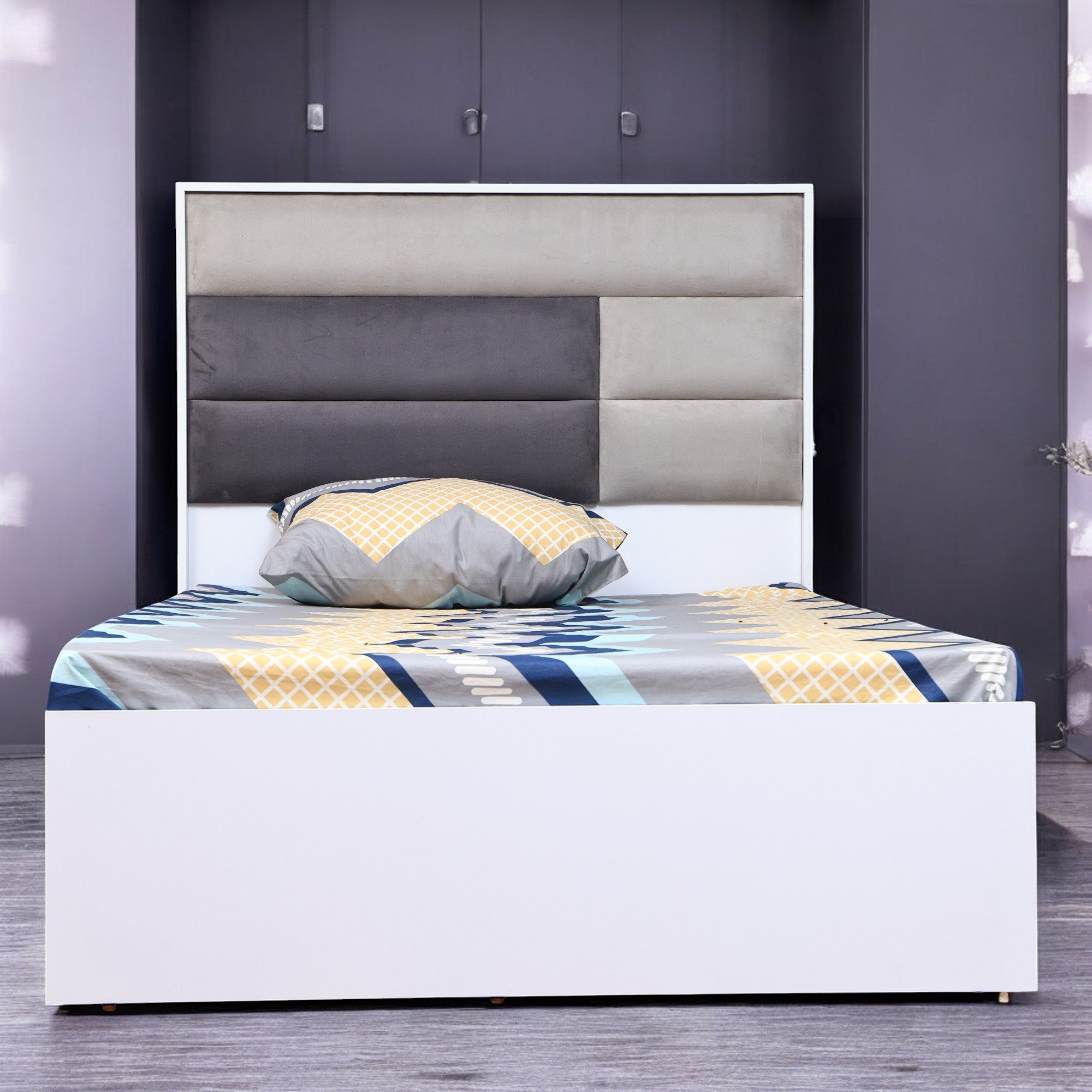 359 سرير اطفال